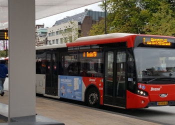 Bus op station Tilburg